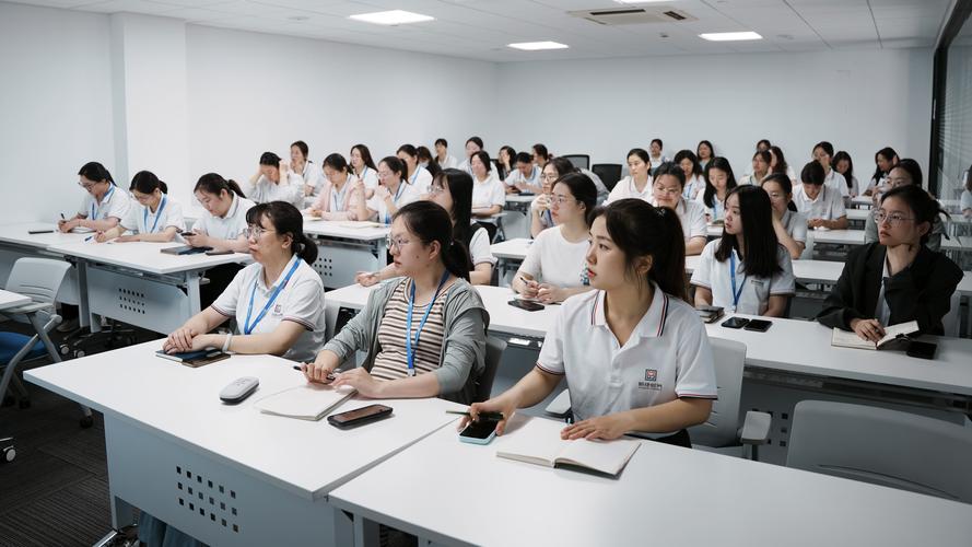 代理记账、财务外包与会计代理 中小企业财税管理的智慧之选